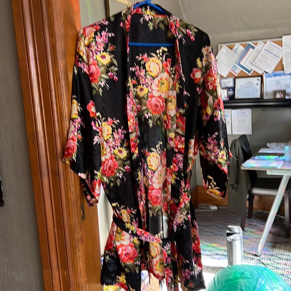 Silky kimono